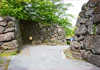 二の丸門跡